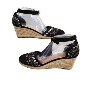 Dream Pairs Womens Black Embroidered Wedge Ankle StrapEspadrille Sandals Size 10